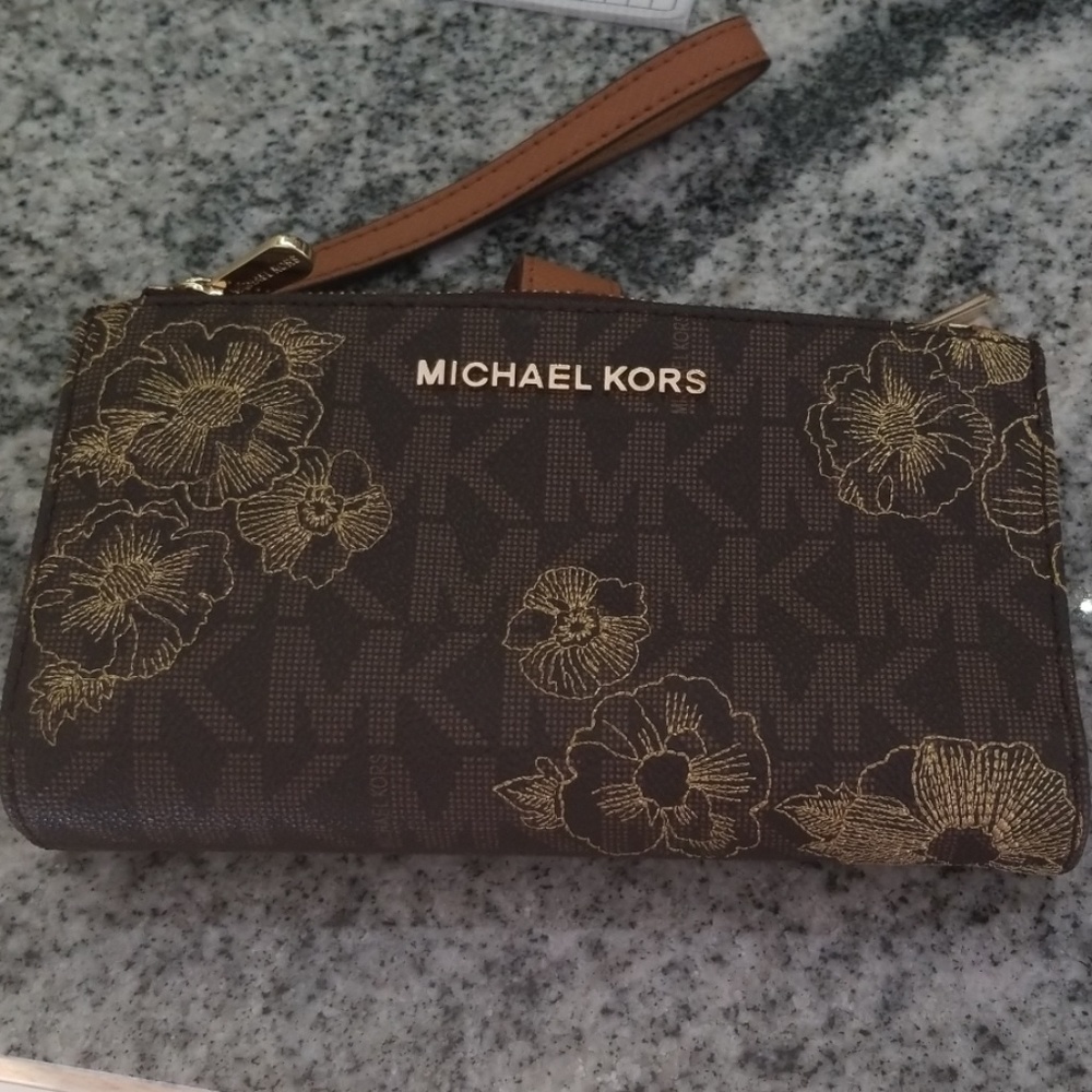 Michael Kors Double Zip Wallet